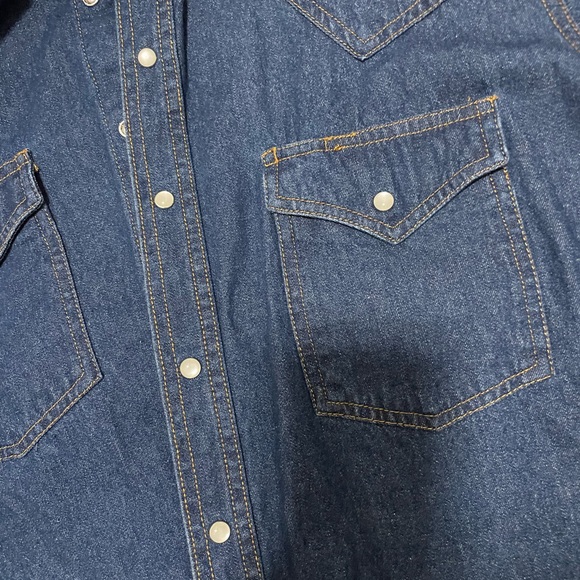 Ely Cattleman pearl snap Western denim shirt - Picture 2 of 7